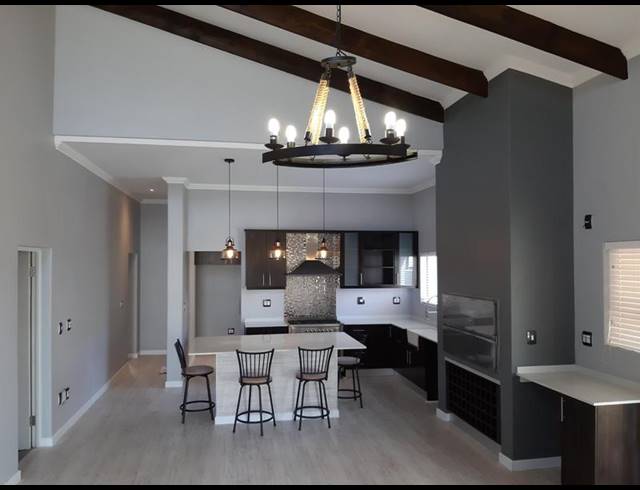 3 BEDROOM HOUSE FOR SALE IN SUNSET ESTATE